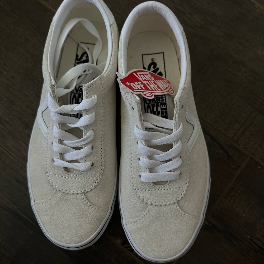 VANS OFF THE WALL SHOES BRAND NEW